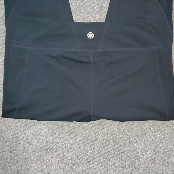 GAIAM leggings.      #3124 - Picture 4 of 6